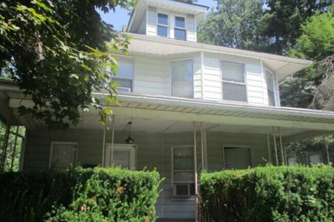 Foto del edificio - 130 Ridgeway St