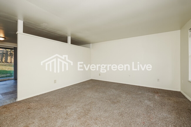 Building Photo - 7320 Kirkview Dr