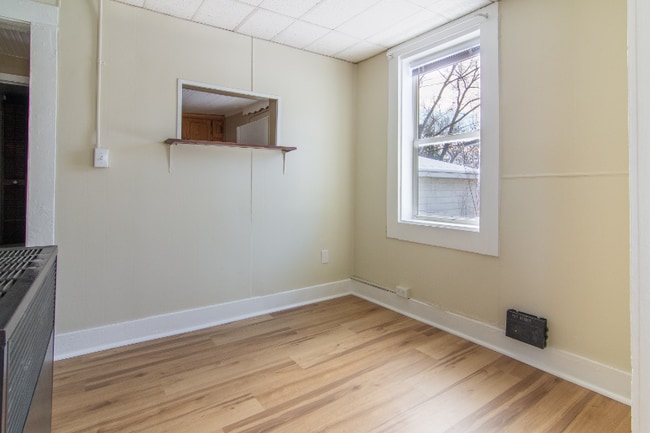 Building Photo - 1038 Summer St NE