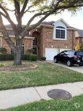 Building Photo - 2114 Winding Hollow Dr