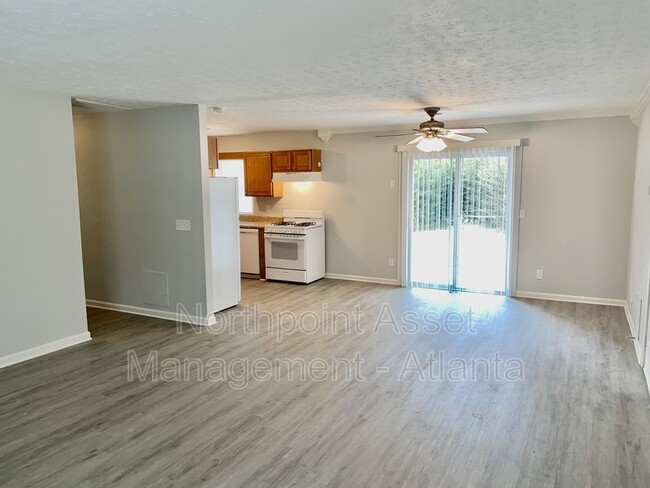 Building Photo - 3202 Lancer Dr