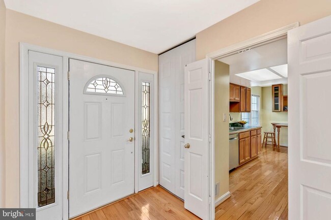 Foto del edificio - 9711 Cinnamon Creek Dr