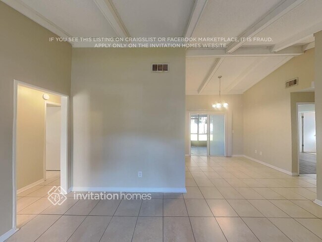 Foto del edificio - 3855 Shady Grove Cir