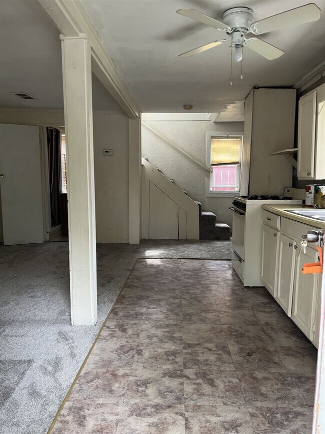 Foto del edificio - 1 br, 1 bath House - 1613 4th Avenue