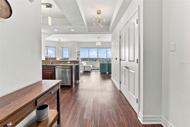 Foto del edificio - 1209 E Cumberland Ave