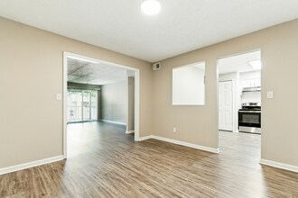 9400 Hurstbourne Park Blvd-70.jpg - The Rye Apartments