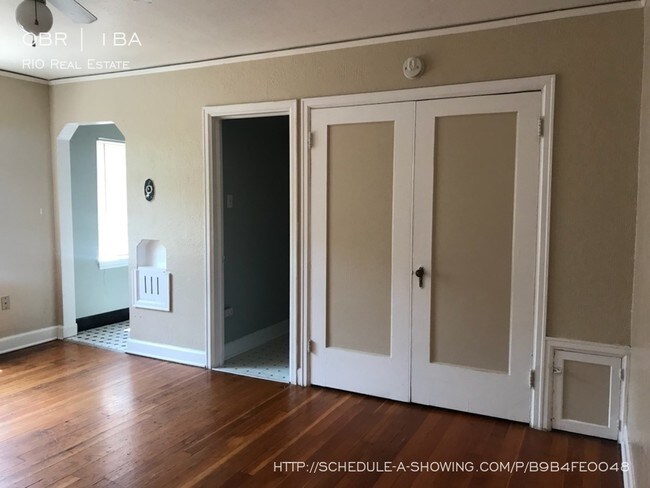 Foto del edificio - 1563 N Washington St