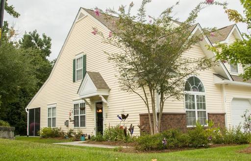 Foto del edificio - 179 Darcy Ave