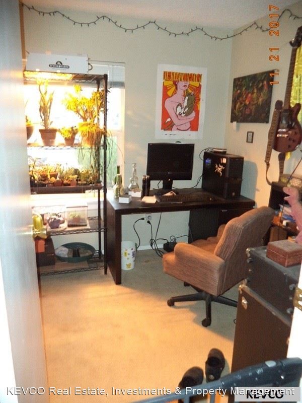 Foto del edificio - 3 br, 1.5 bath House - 832 Gallup Rd