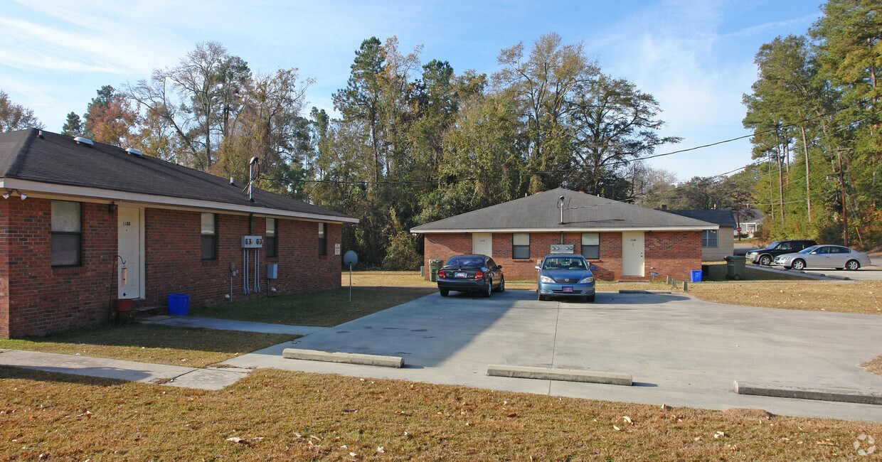 Building Photo - Middleton & Adden Apartments