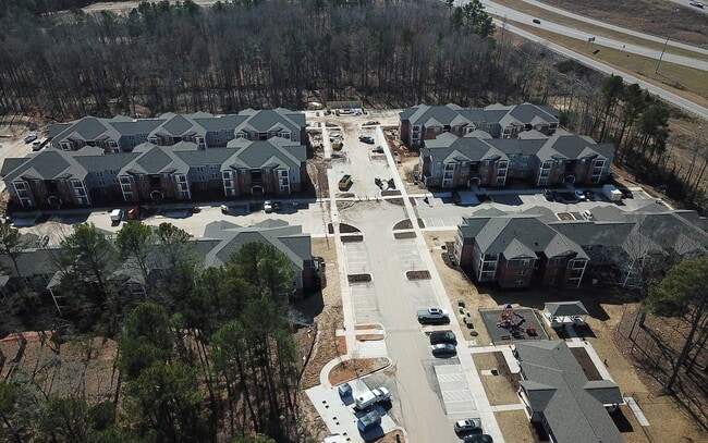 Building Photo - 3432 Carr Rd
