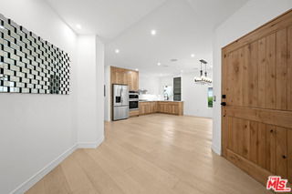 Foto del edificio - 8909 W 24th St