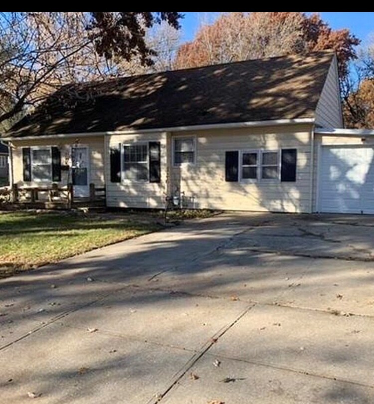 5122 W 50th Terrace, Roeland Park, KS 66205 House Rental in Roeland