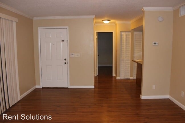 Building Photo - 2 br, 2 bath House - 1906 W. Dekle Ave Unit E