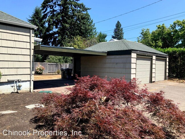 Building Photo - 3 br, 1 bath House - 1995 Friendly Street