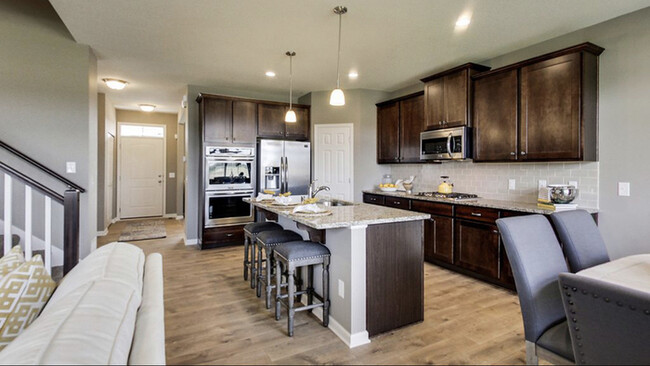 Building Photo - Gorgeous 4 Bedroom, 3.5 Bath Single Family...