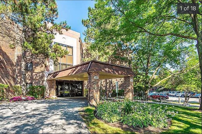 Building Photo - 1002 Castilian Ct