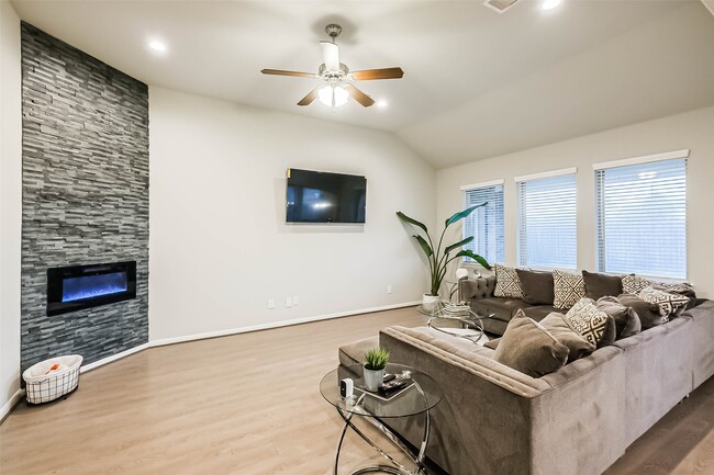 Foto del edificio - 6214 Scott Way