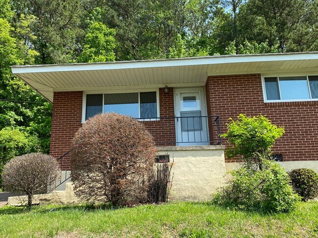 Photo - Updated 2 bed duplex in Brainerd House