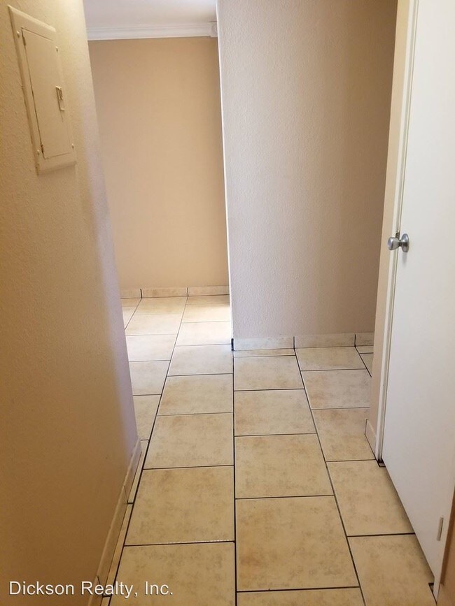 Foto del edificio - 1553 Delucchi Ln