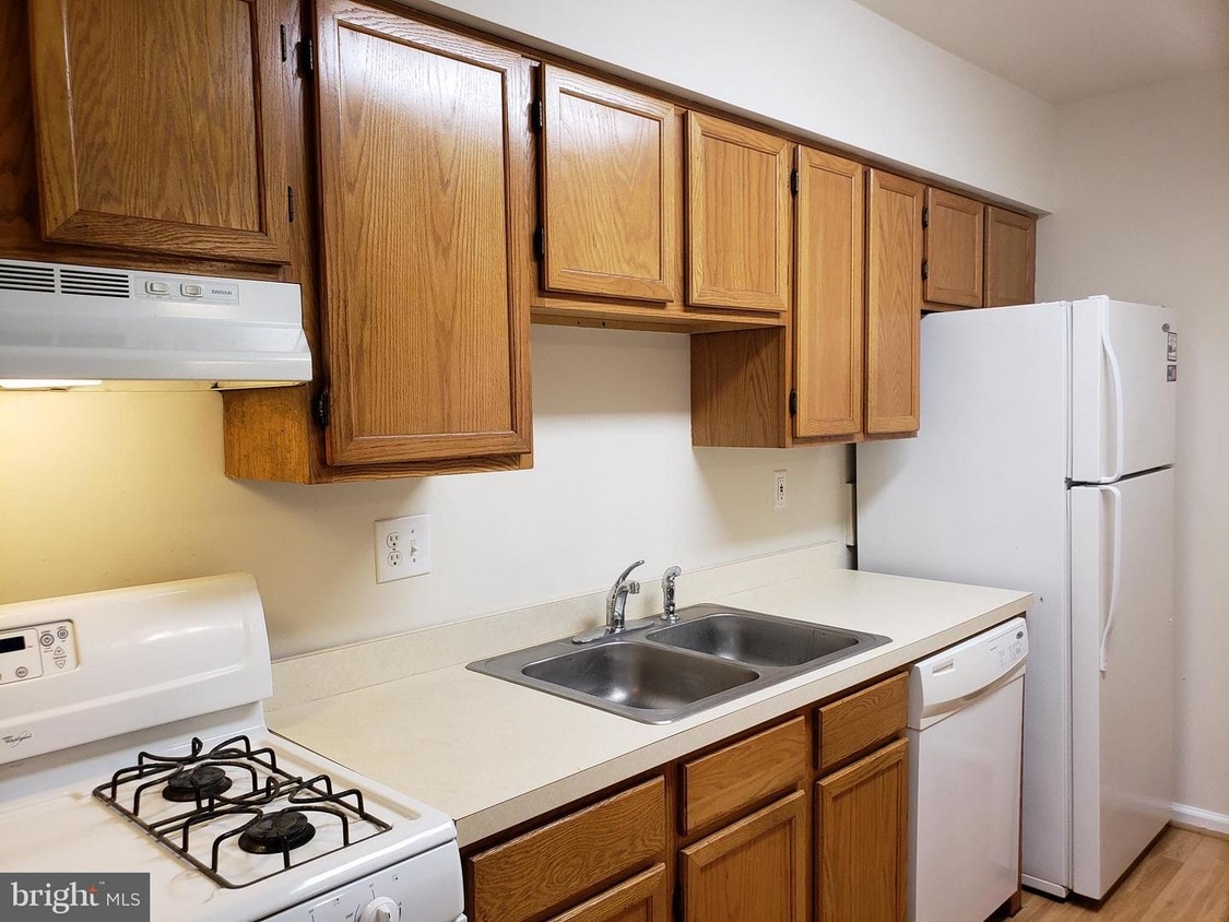 631 Waterloo Rd Unit 133, Warrenton, VA 20186 Condo for Rent in