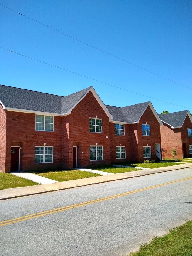 Foto principal - 109 N Mountain St