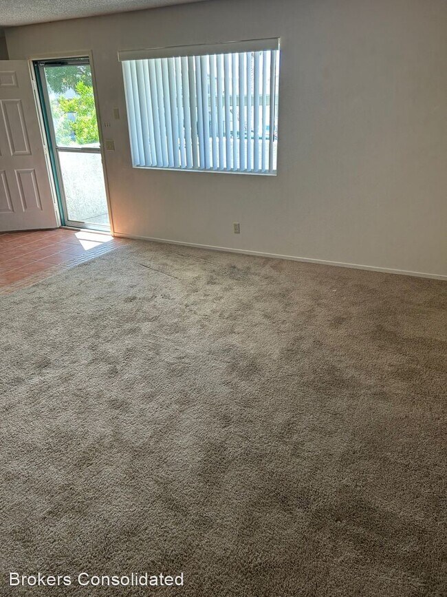 Building Photo - 2 br, 2 bath House - 479 Mesa Blvd. #102
