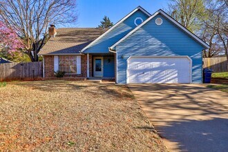 Building Photo - 2821 Shady Tree Ln