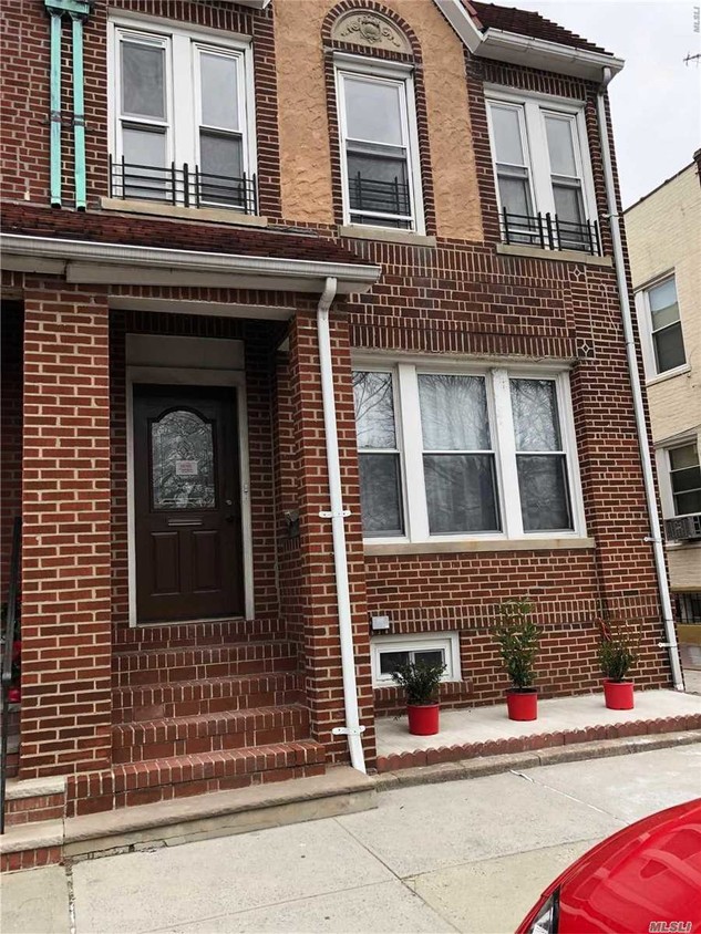 Foto principal - 88-37 82nd Ave