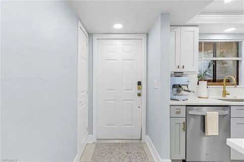 Building Photo - 15751 Windward Way Cir