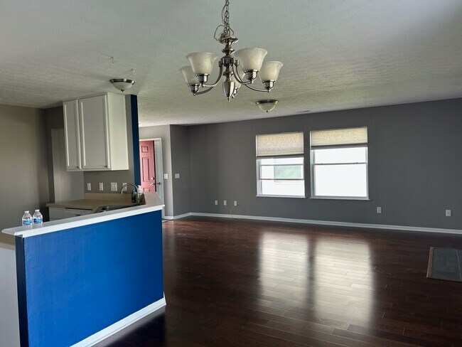Building Photo - 5095 Maple Valley Dr