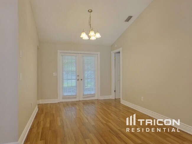 Building Photo - 8201 Golden Bear Loop