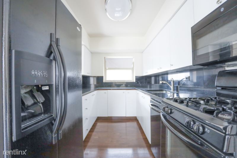 Foto principal - 30 E Cedar St