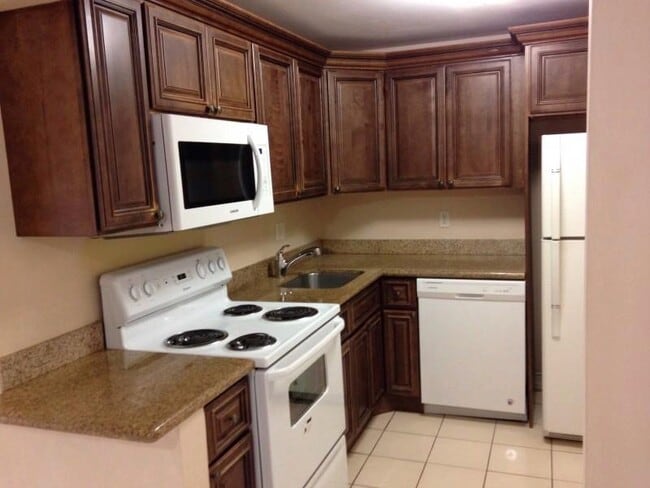 Foto del edificio - 450 NW 20th St