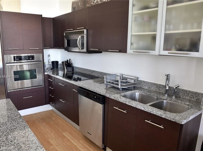 Building Photo - 1 br, 2 bath Condo - 3029 NE 188th St # PH...