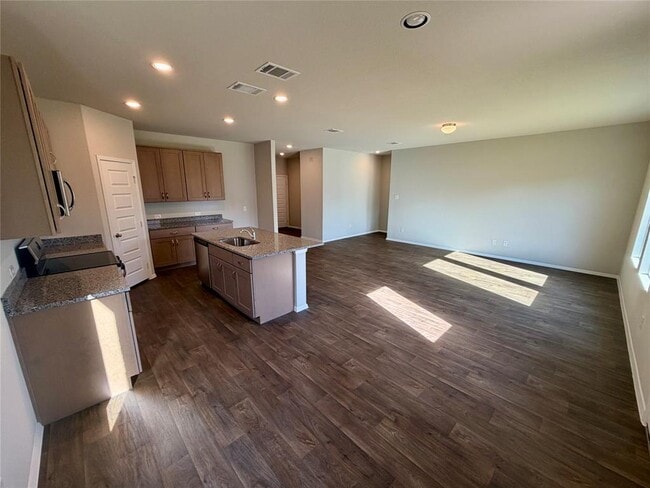 Building Photo - 117 Rocky View Ln