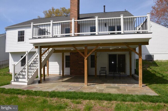 Foto del edificio - 9012 Paddock Ln