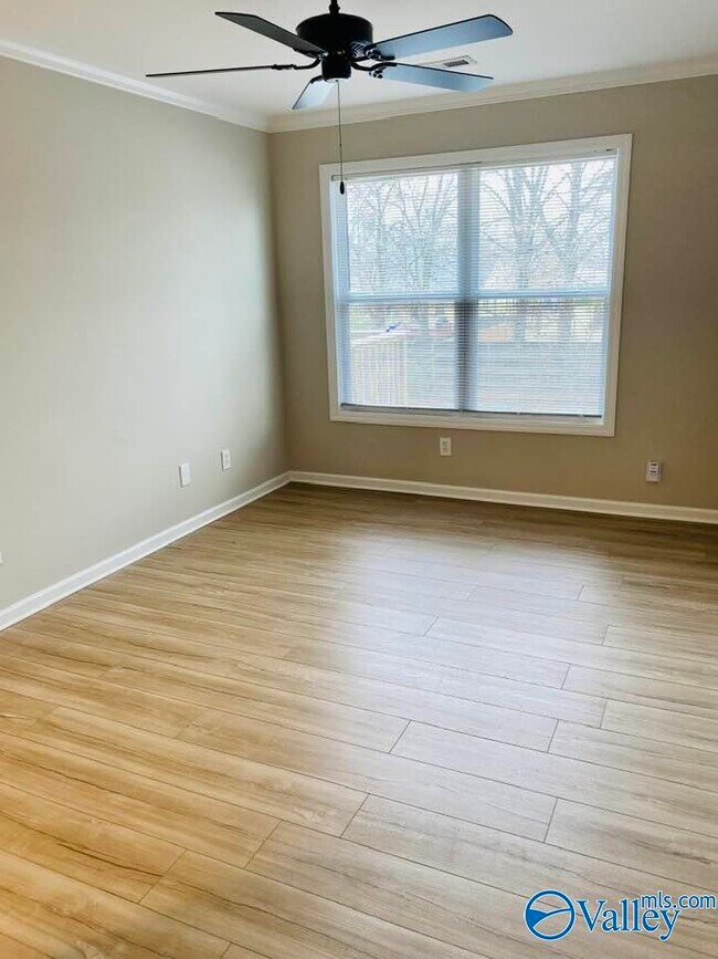 Foto del edificio - 2312 Pansy St SW