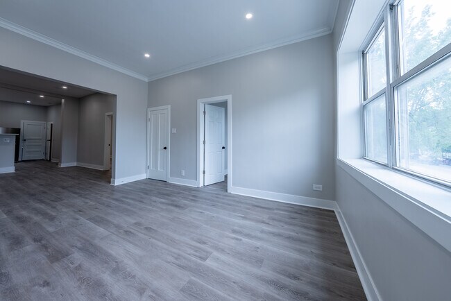 Building Photo - 1464 N Ashland Ave