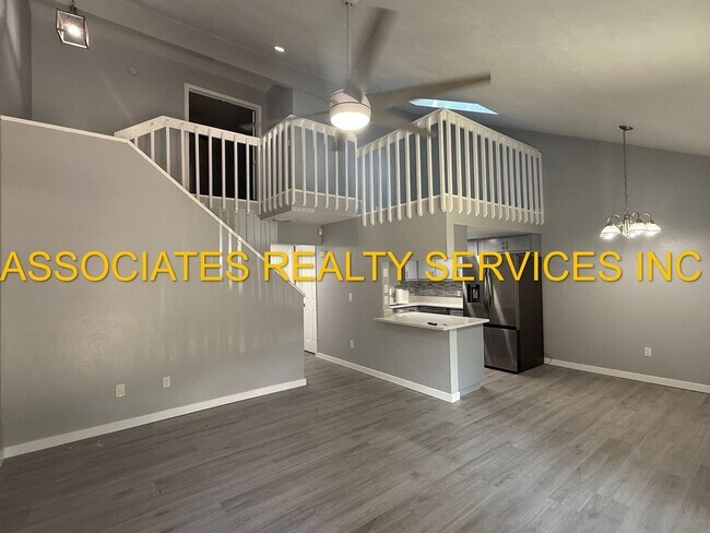 Foto del edificio - MUST SEE!!! 2BED/2BATH FULLY REMODELED UNIT IN GREENLEAF!!! FENCED BACK YARD!!!