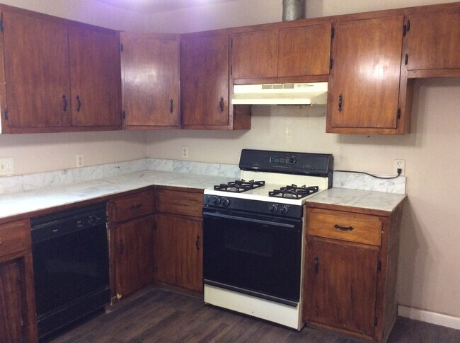 Building Photo - 1323 Holm Ave