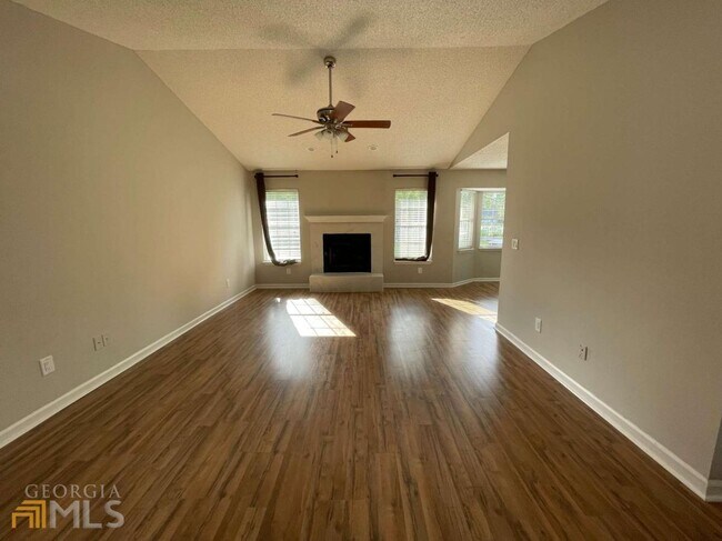 Building Photo - 217 Bracken Fern Way