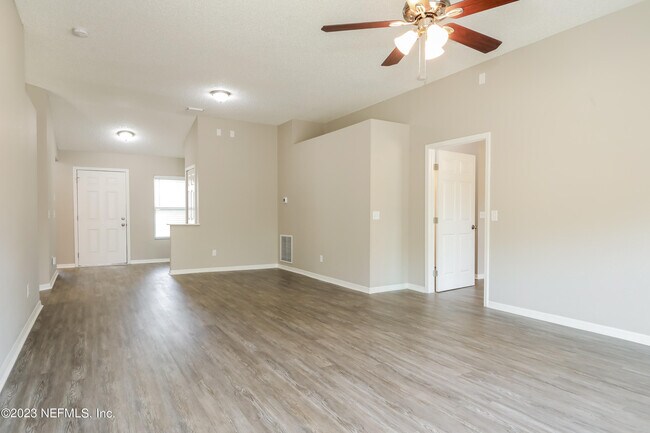 Foto del edificio - 7871 Moss Pointe Trail E