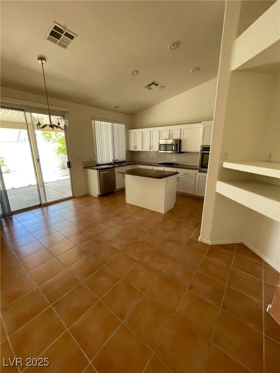 Foto del edificio - 9728 Echo Hills Dr