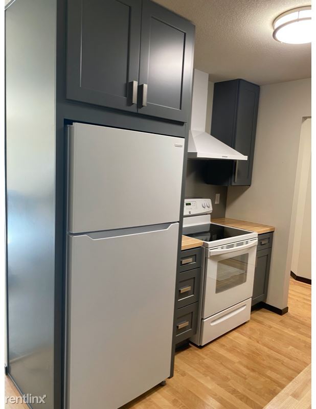 Building Photo - 1 br, 1 bath Condo - 1304 West Medicine La...