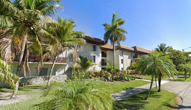 Photo - 7487 SW 82nd St (Miami, FL) Apartment