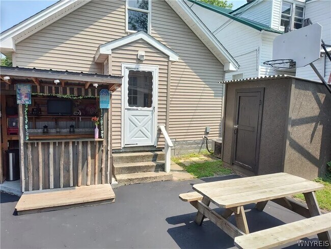 Foto del edificio - 3669 5th St