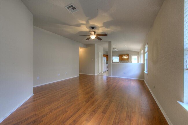 Building Photo - 2625 Pearson Way