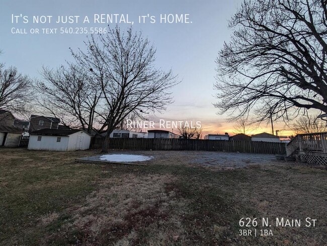 Photo - 626 N Main St House