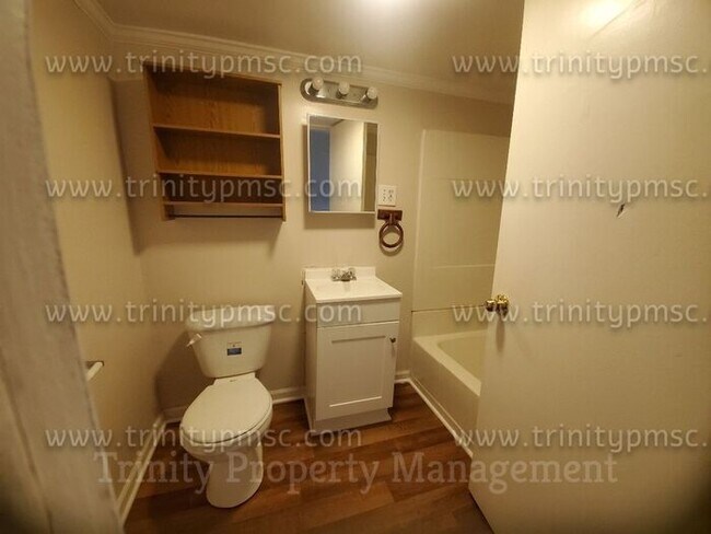 Building Photo - Nicely rehabbed home ready for move in!